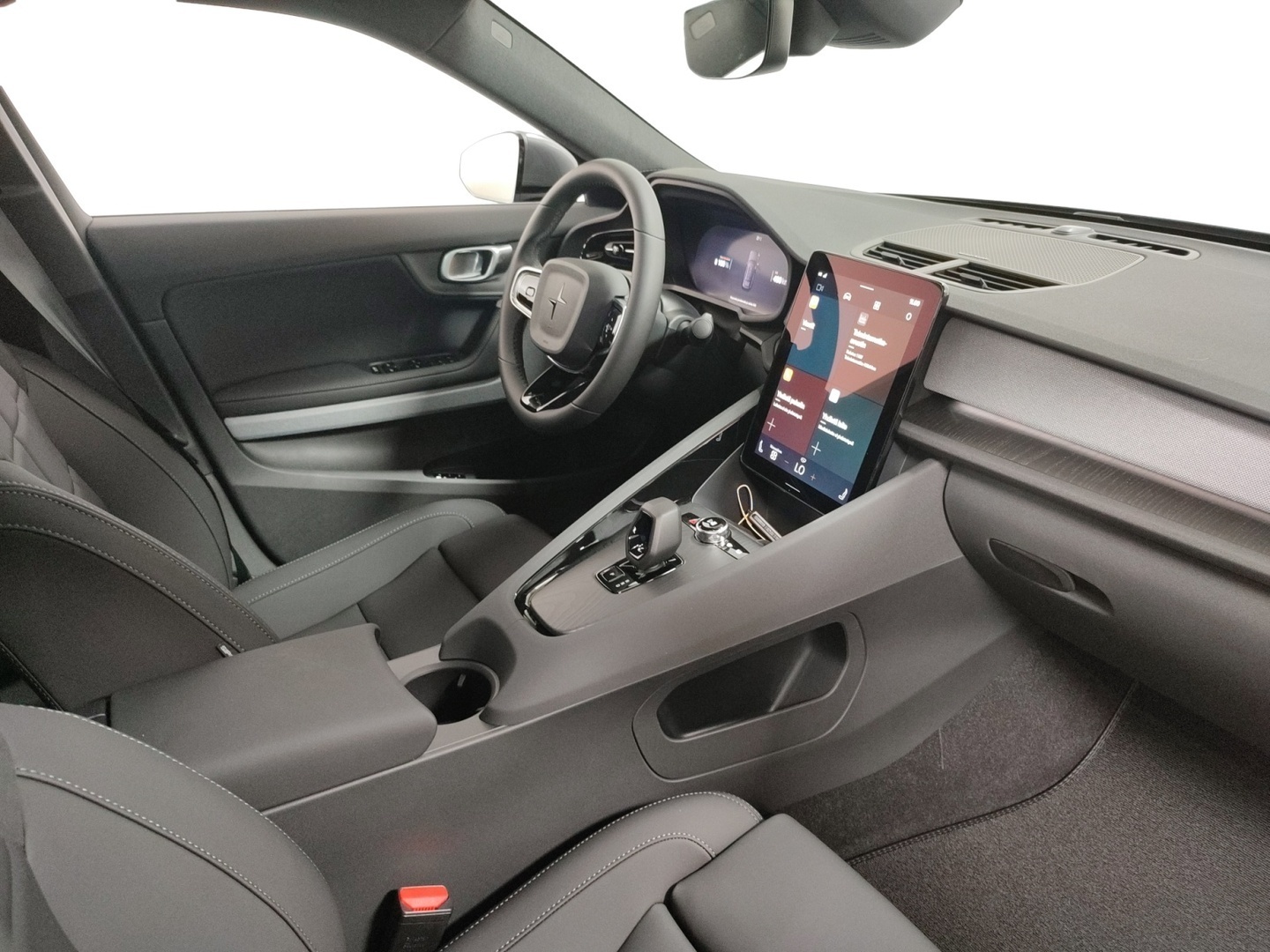 POLESTAR 2 8