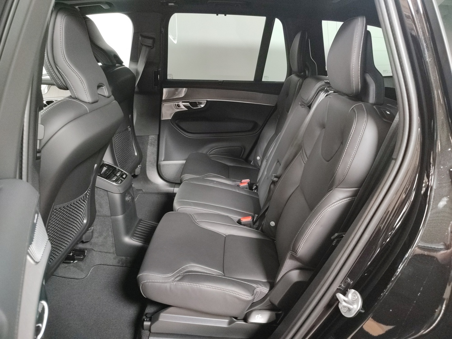 VOLVO XC90 4