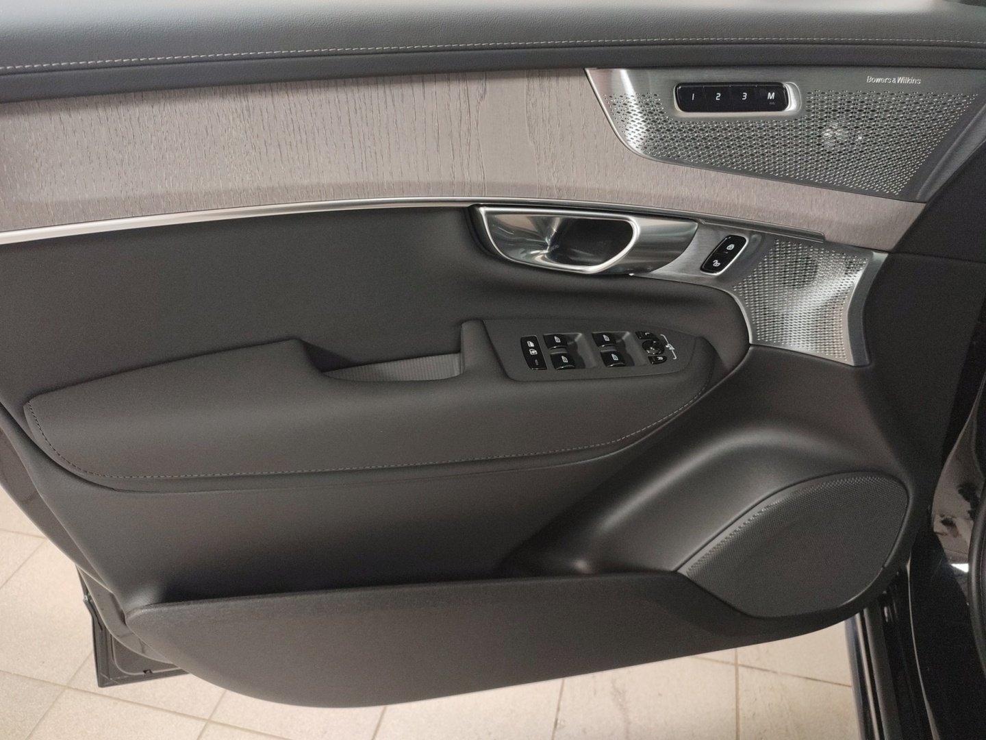 VOLVO XC90 5