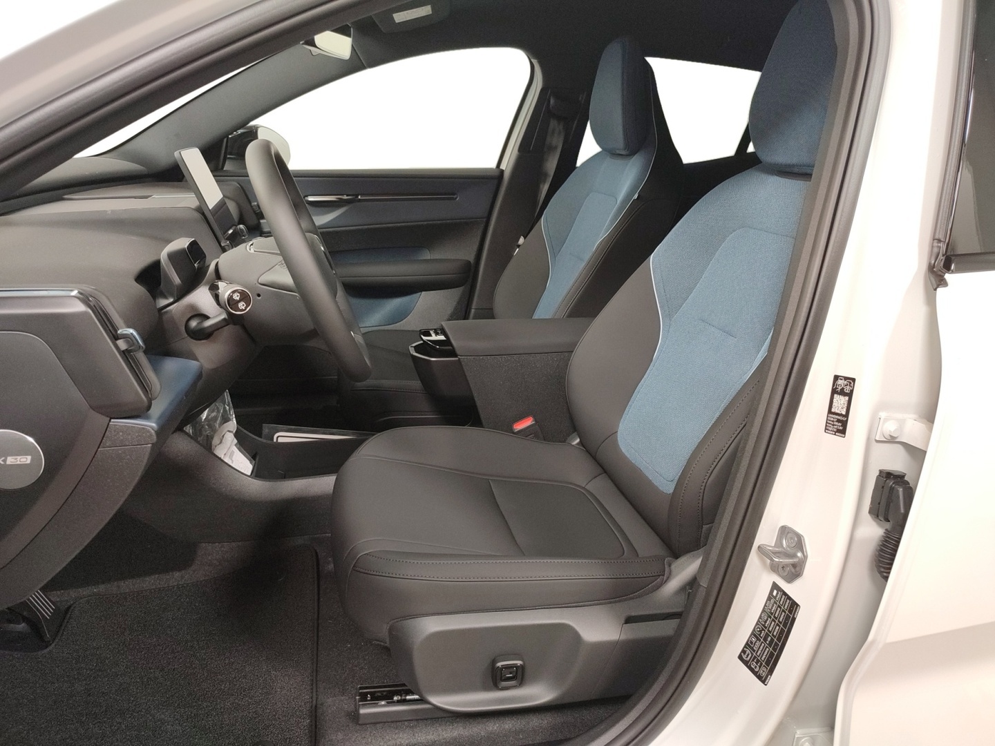 VOLVO EX30 2027