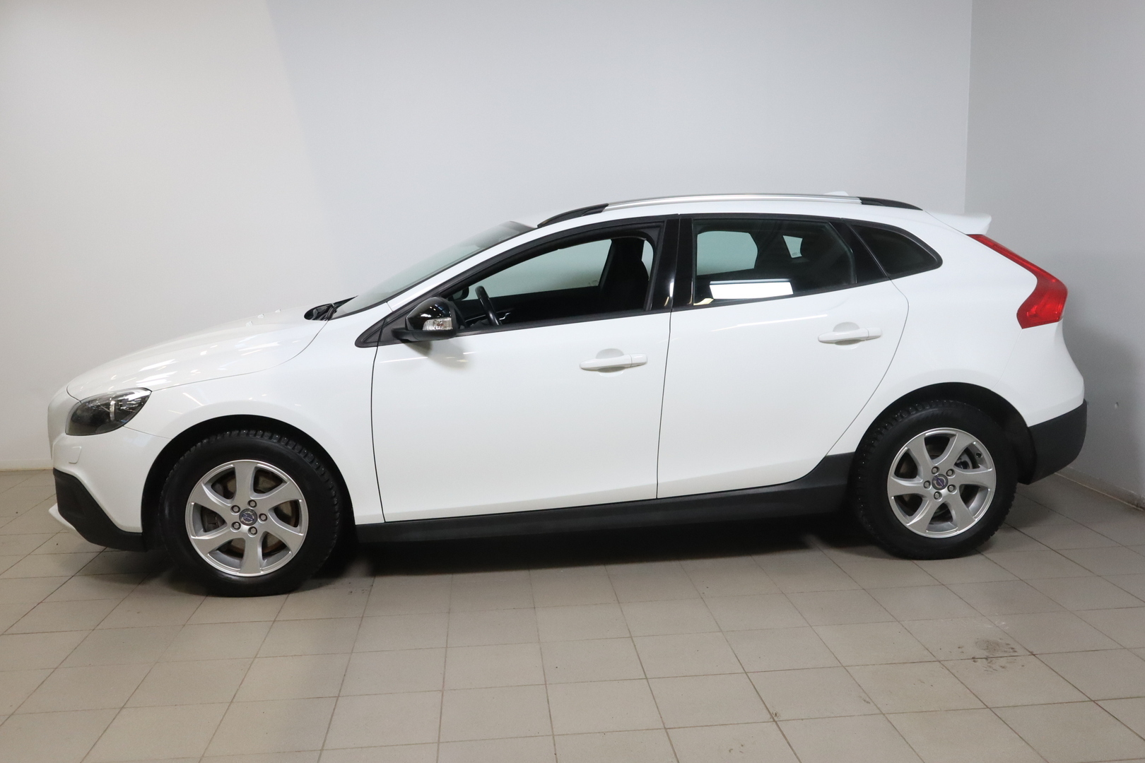 VOLVO V40 CROSS COUNTRY 2013