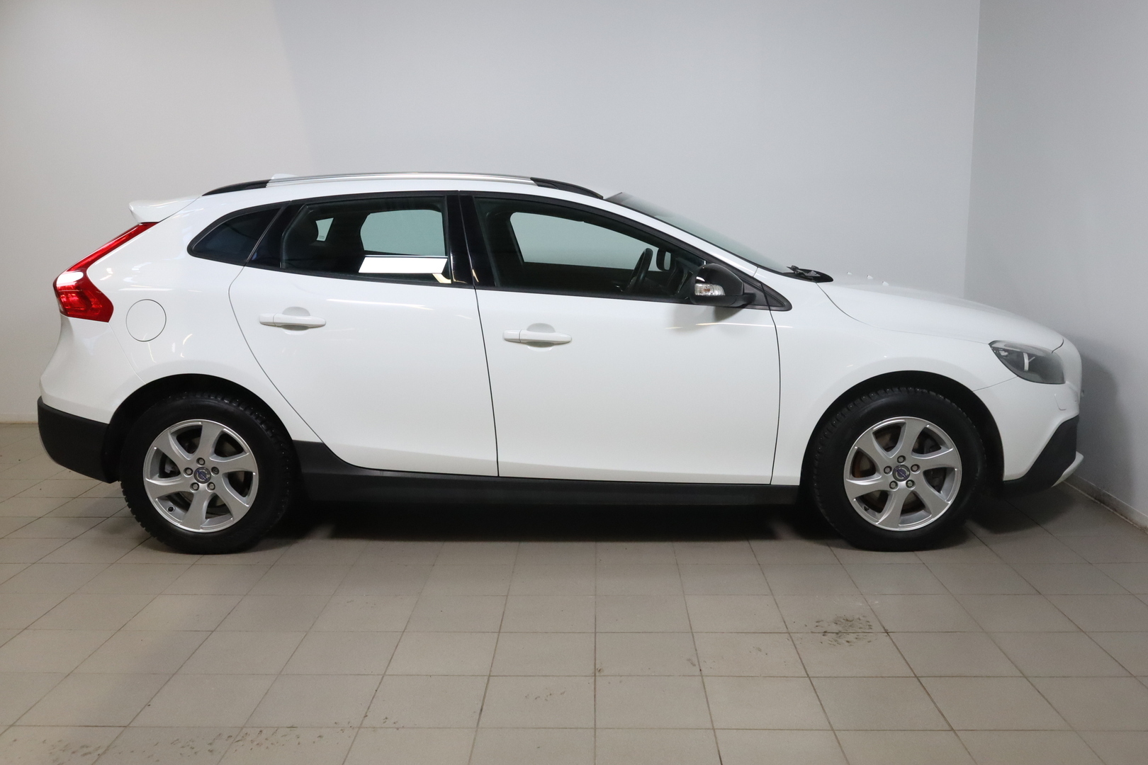 VOLVO V40 CROSS COUNTRY 2013