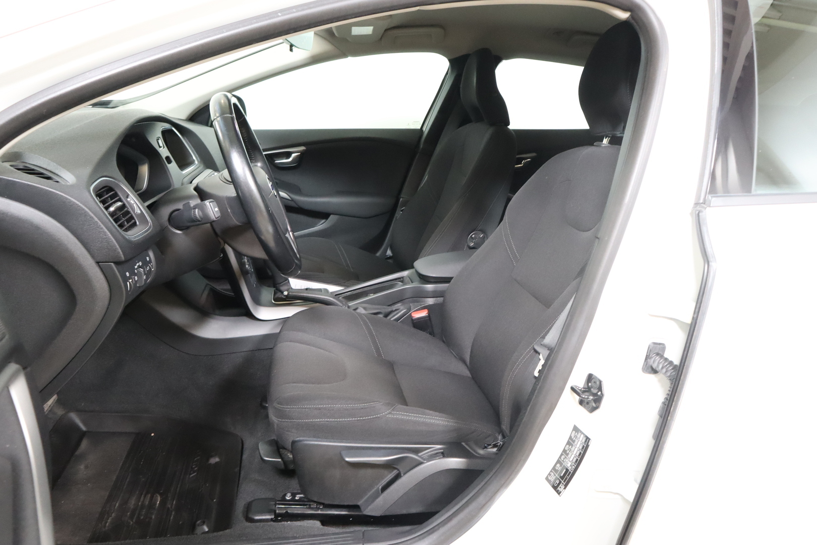 VOLVO V40 CROSS COUNTRY 2013