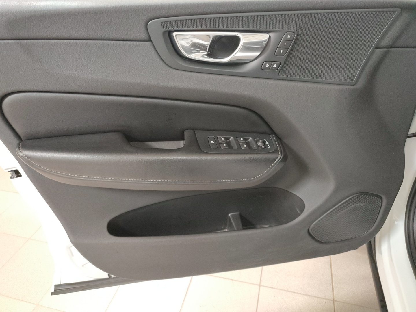 VOLVO XC60 2018