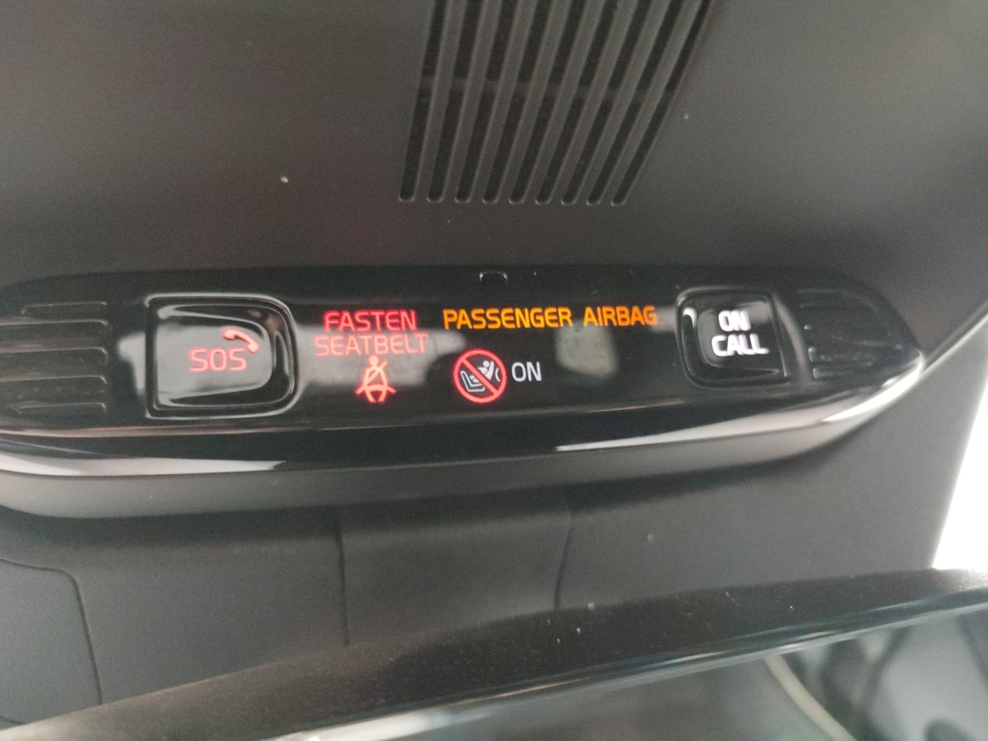 VOLVO XC60 2018
