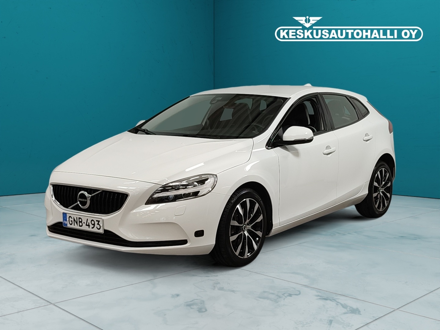 VOLVO V40 2019
