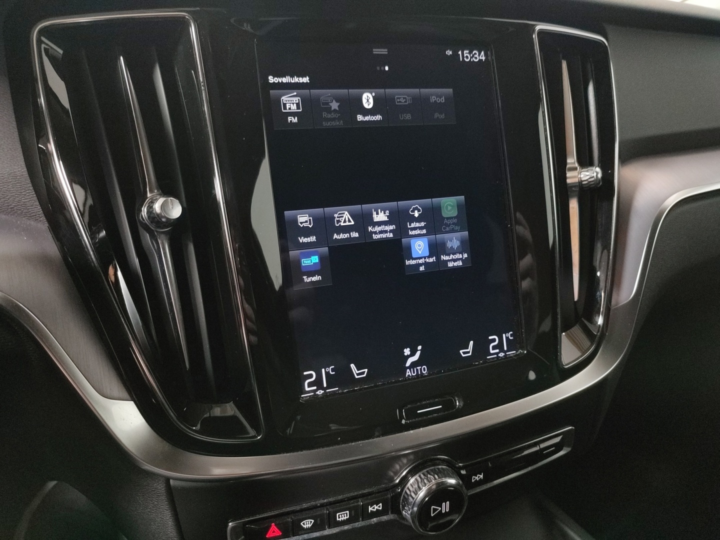 VOLVO V60 2020