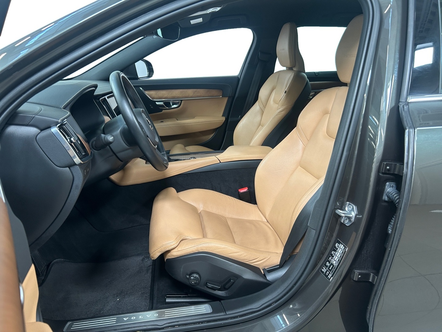 VOLVO V90 2020