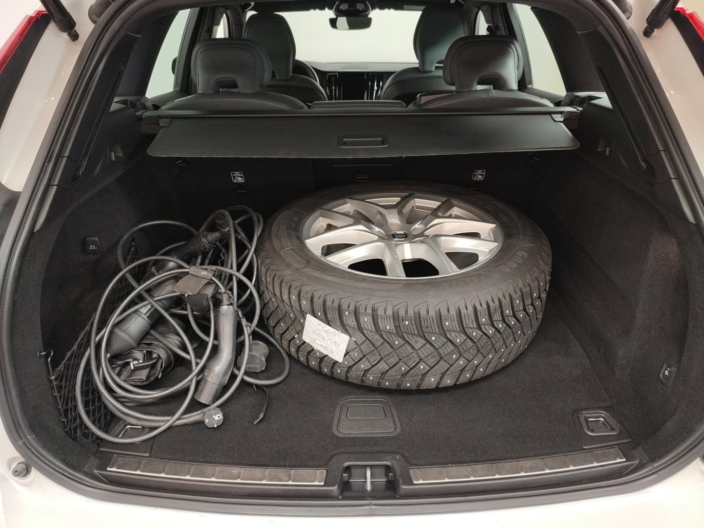 VOLVO XC60 2022