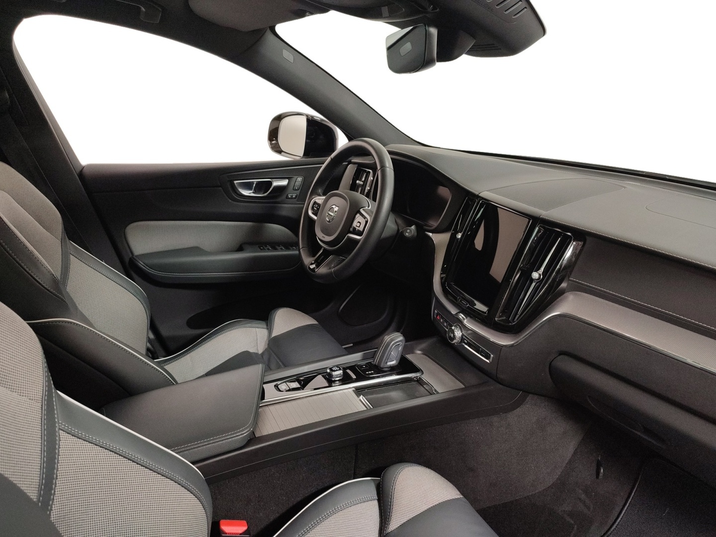VOLVO XC60 2022