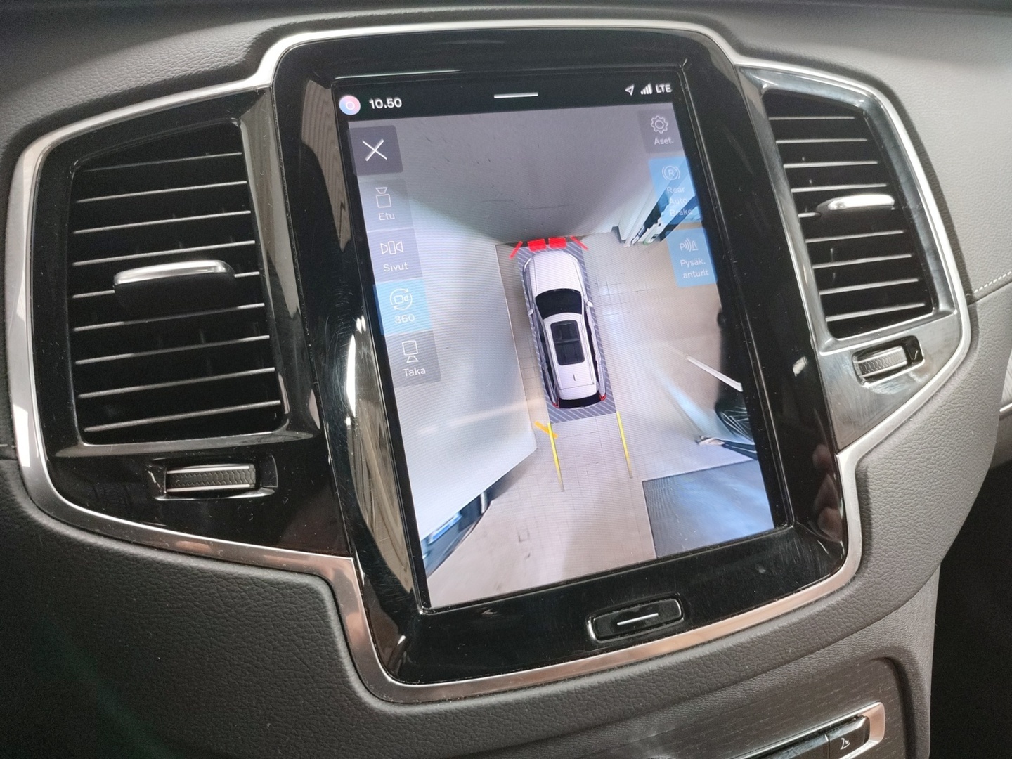 VOLVO XC90 2023