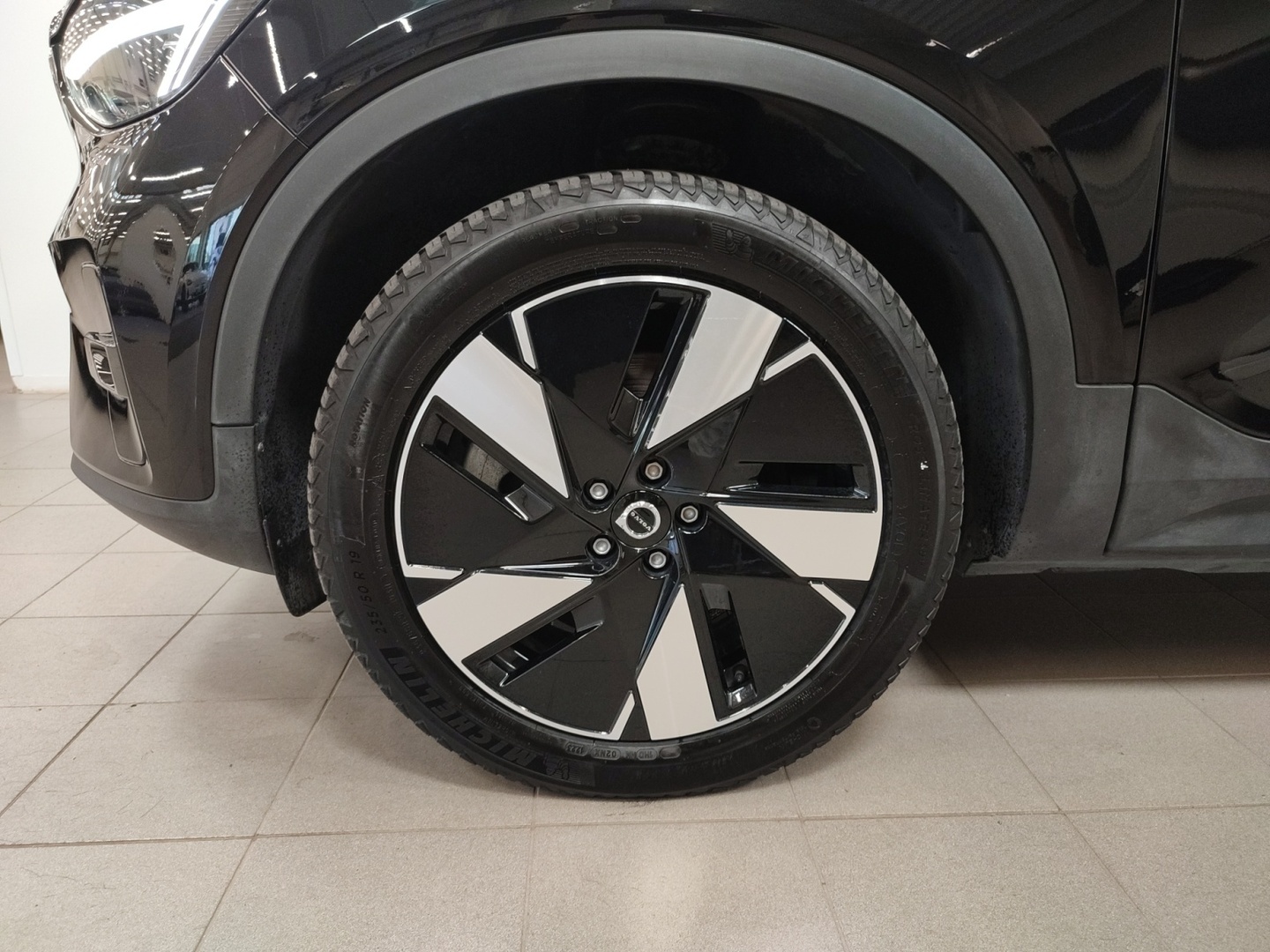 VOLVO C40 2024
