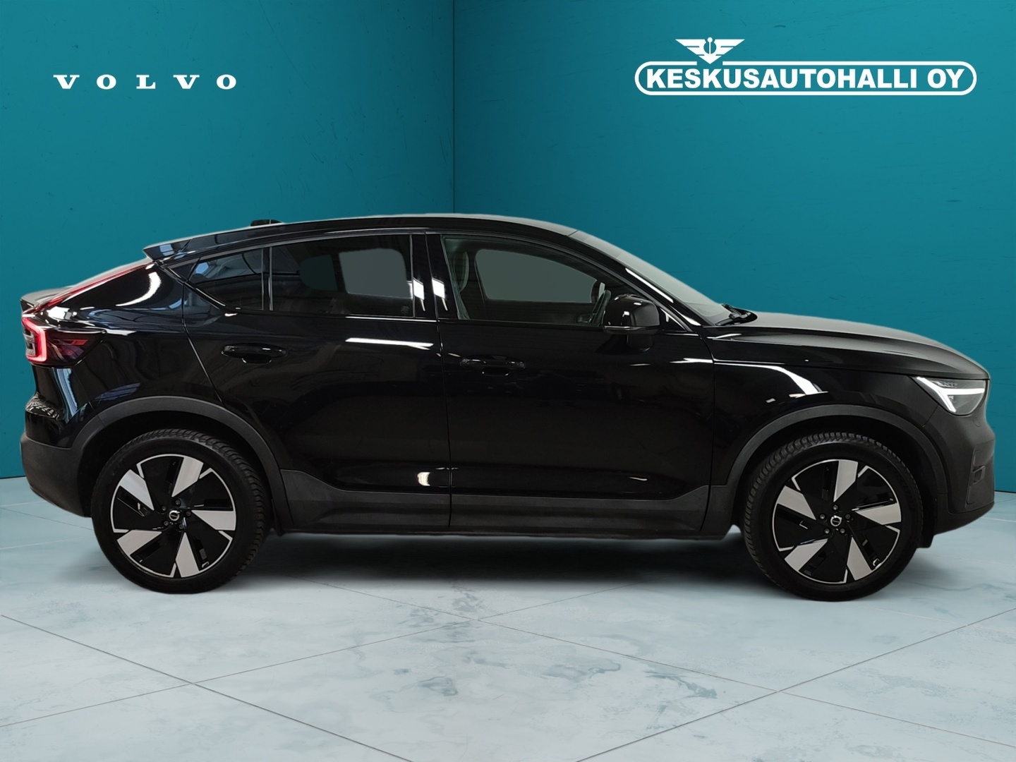 VOLVO C40 2024
