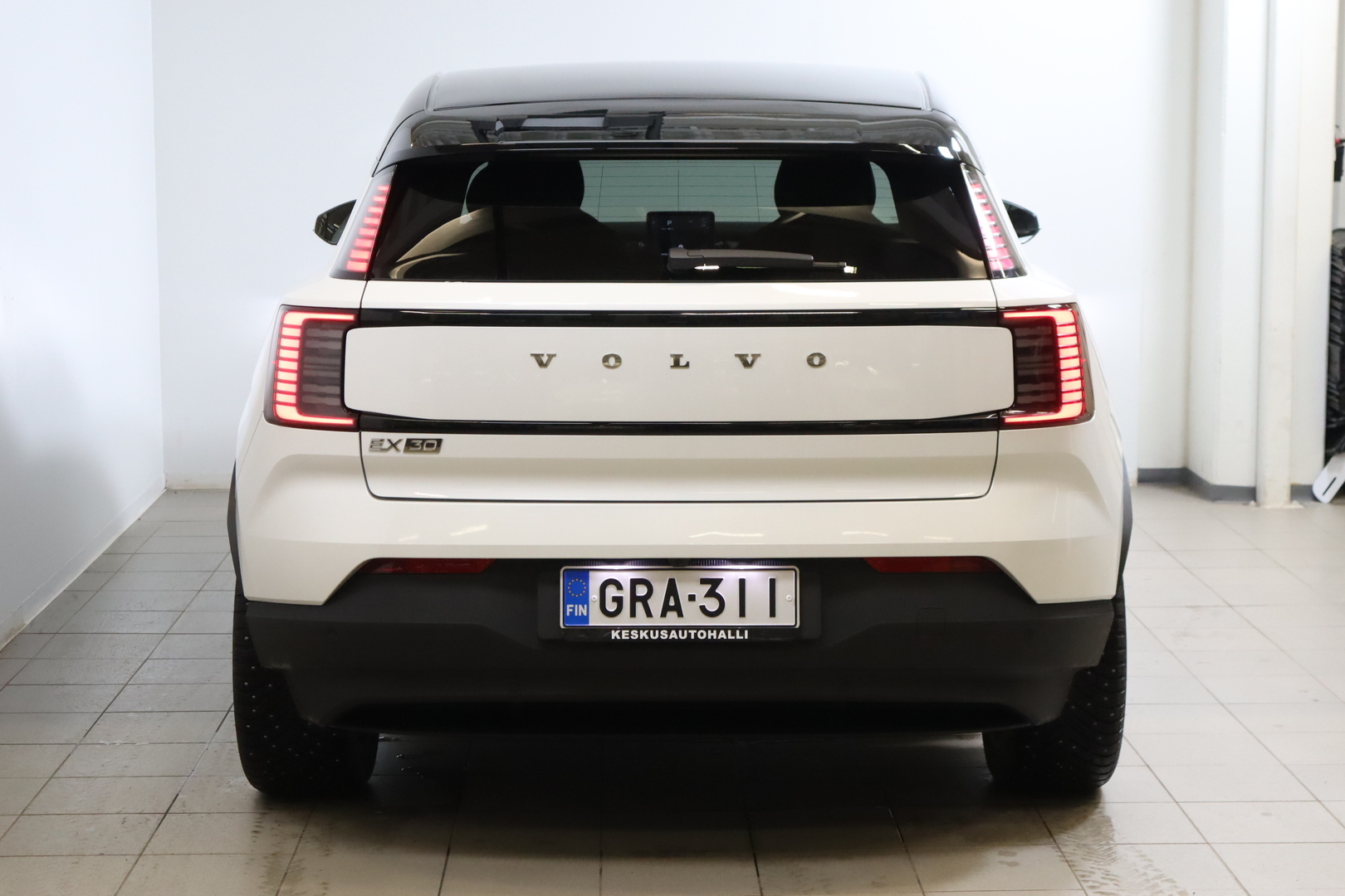 VOLVO EX30 2025