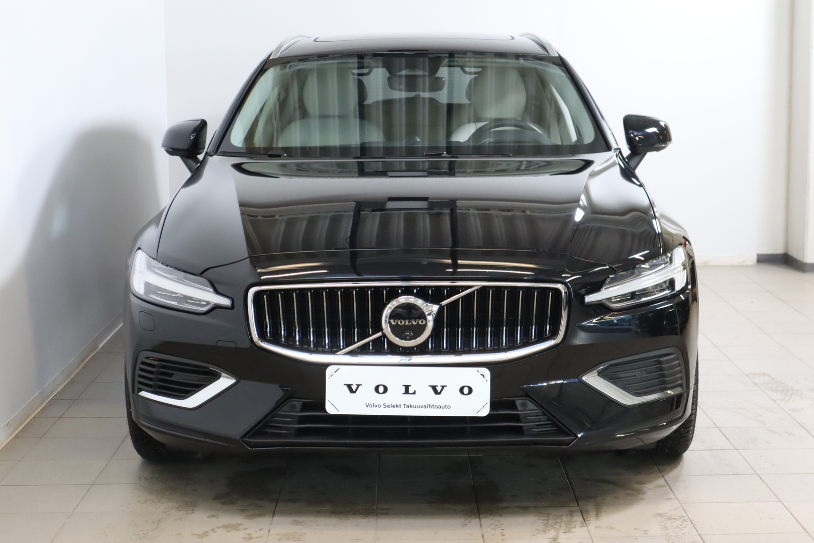 VOLVO V60 2025