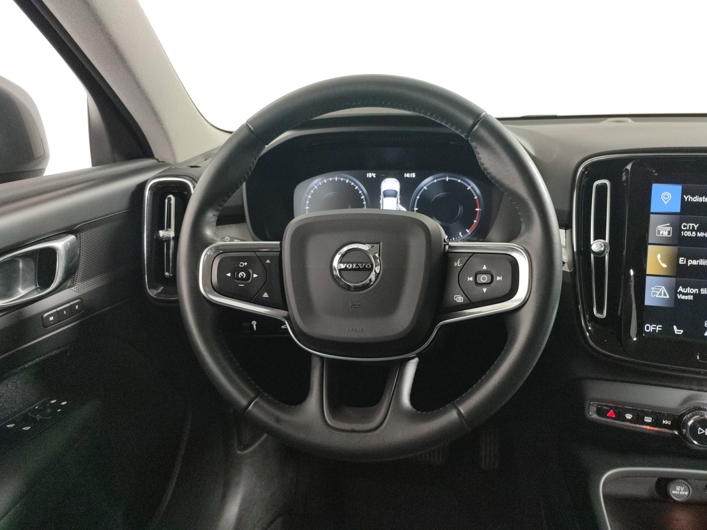 VOLVO XC40 2019