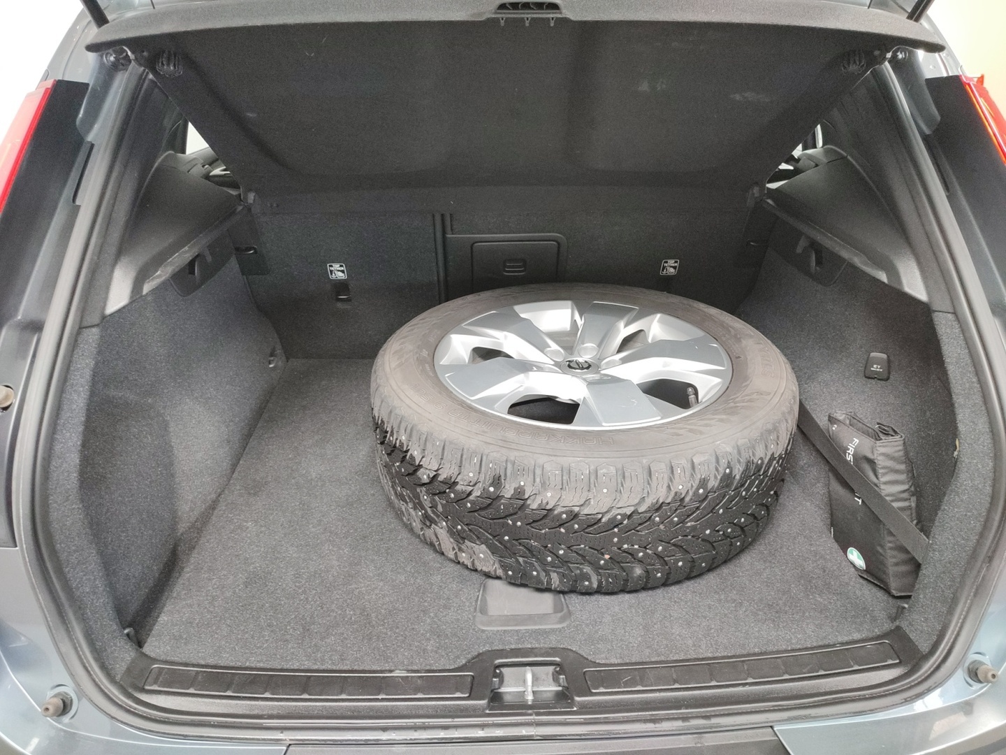 VOLVO XC40 2019