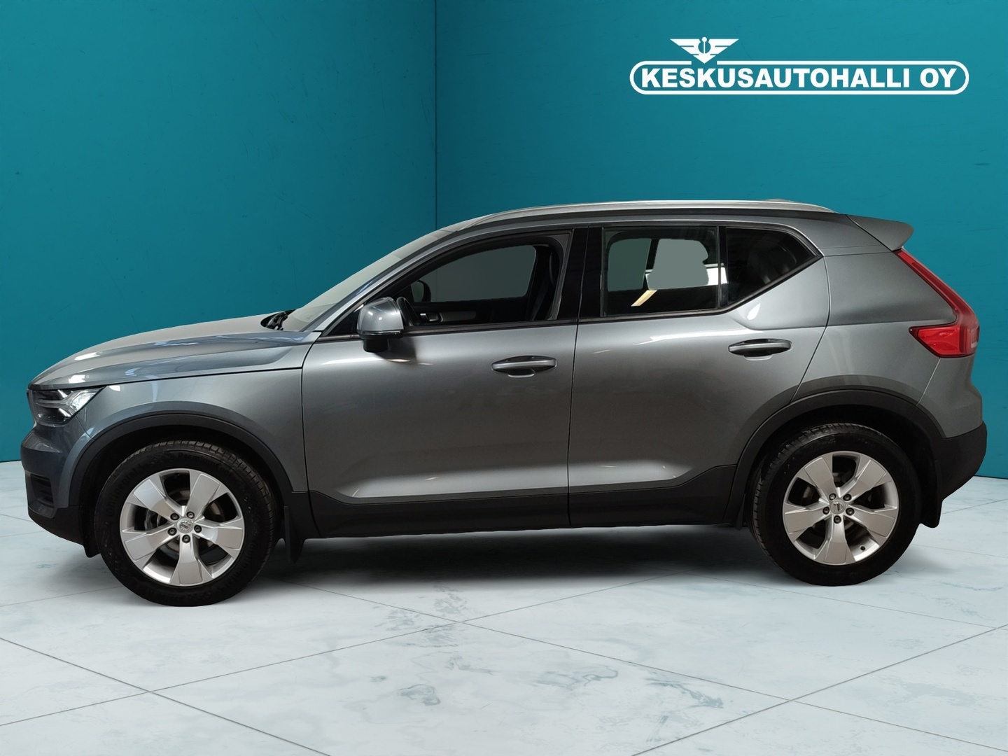 VOLVO XC40 2019