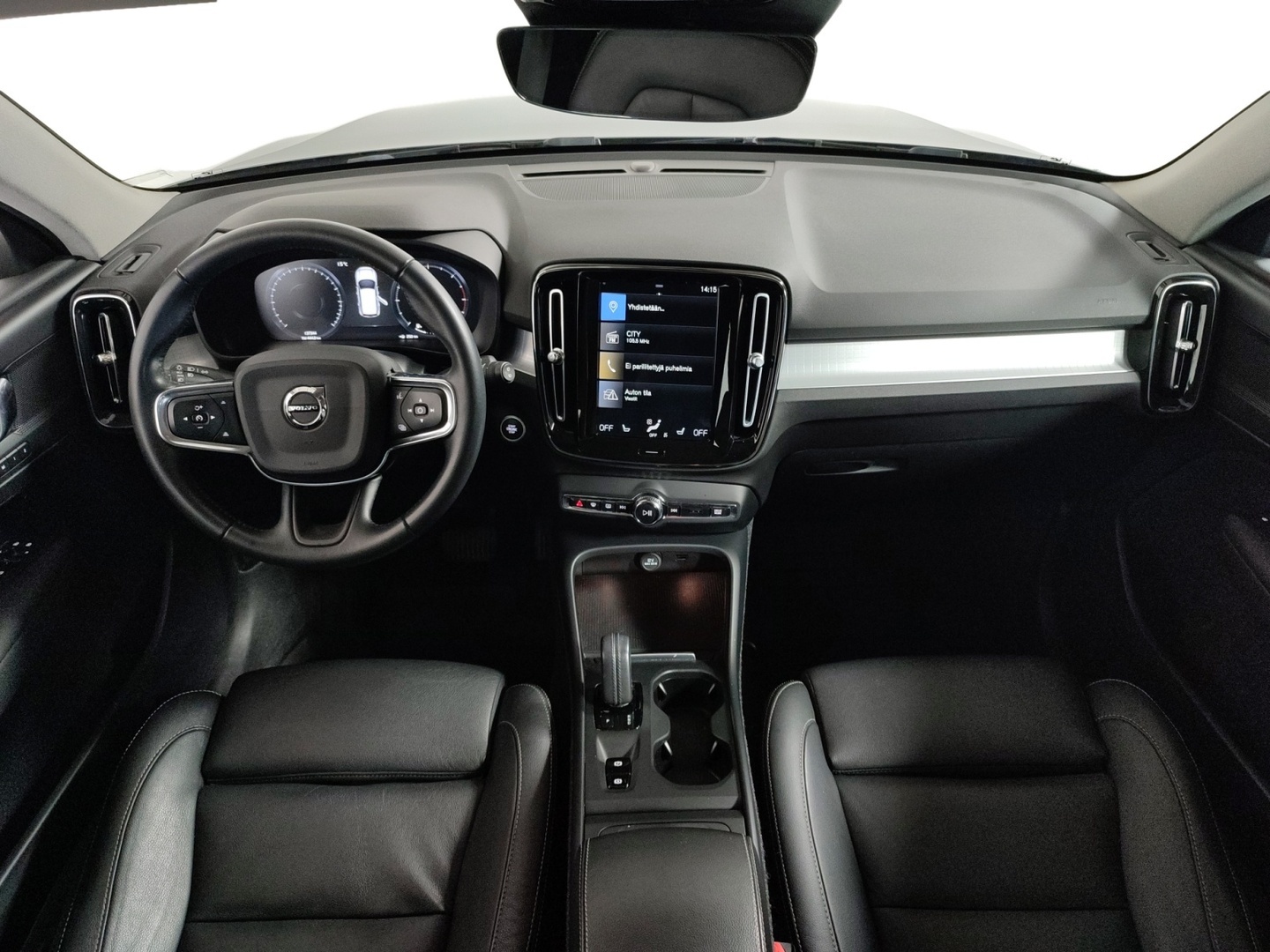 VOLVO XC40 2019