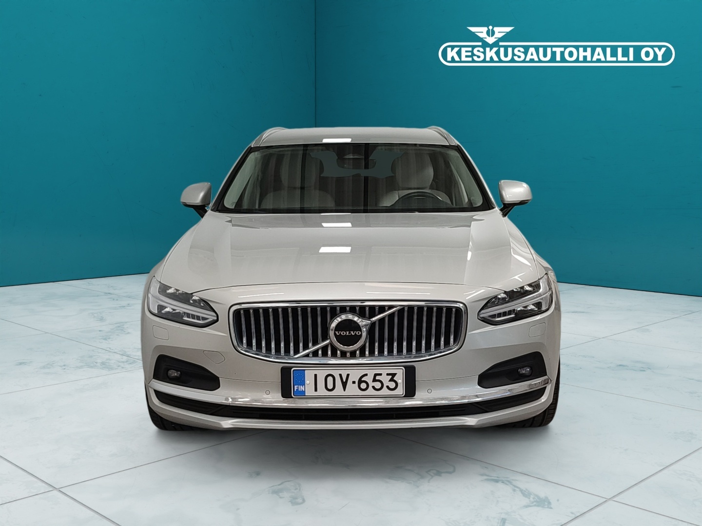 VOLVO V90 2022