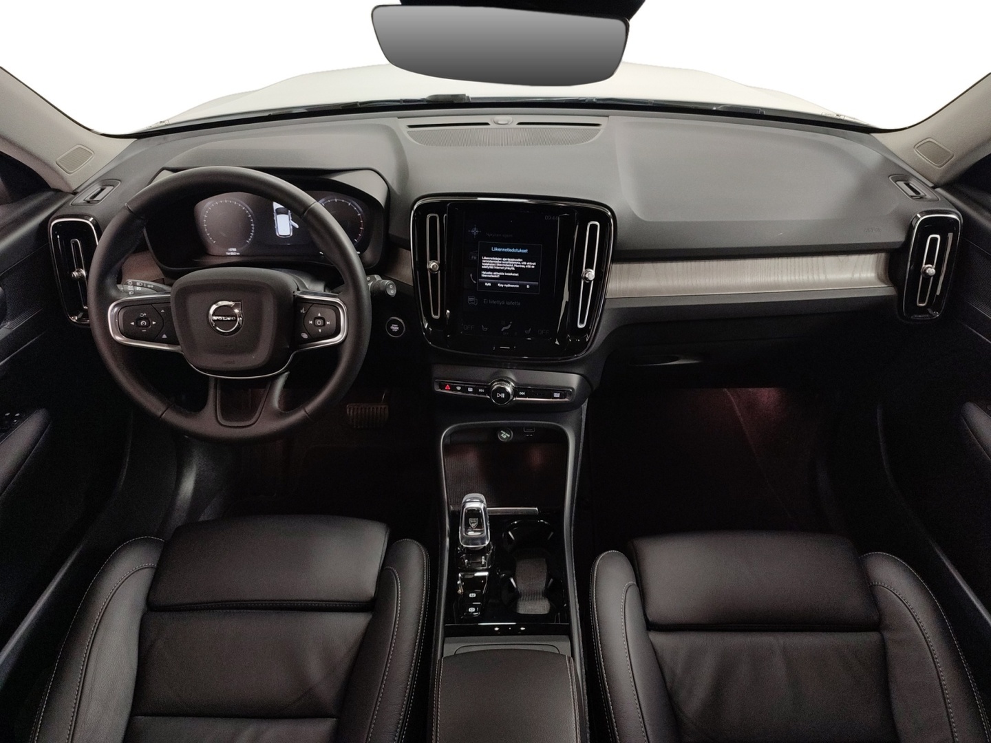 VOLVO XC40 2022