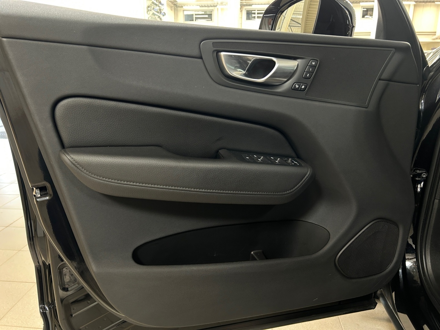 VOLVO XC60 2022
