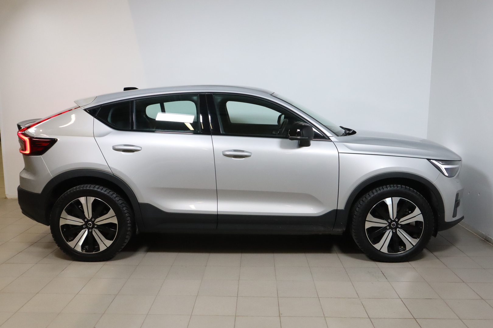 VOLVO C40 2023