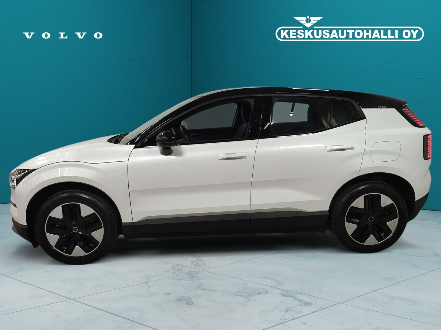 VOLVO EX30 2025