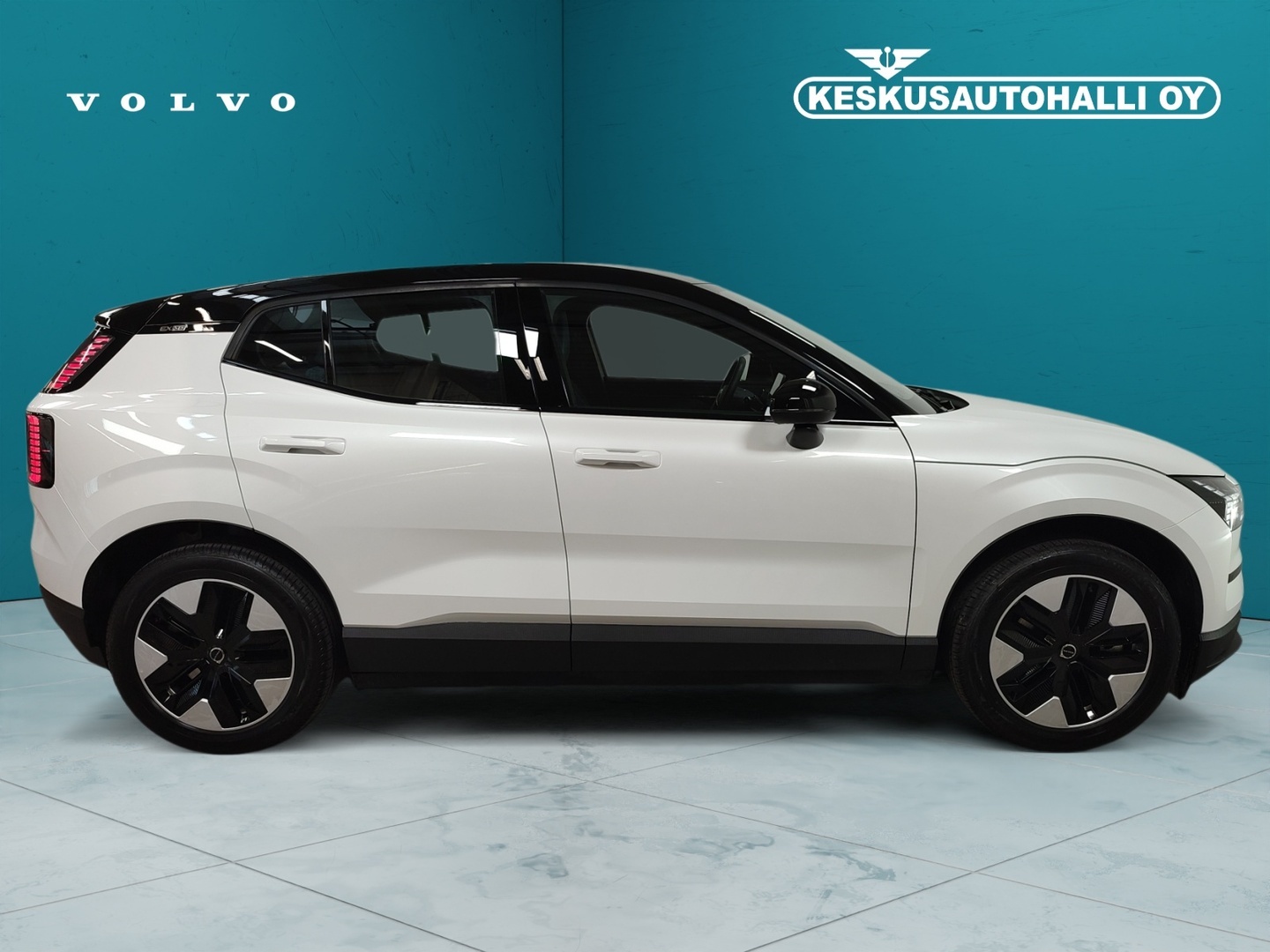 VOLVO EX30 2025