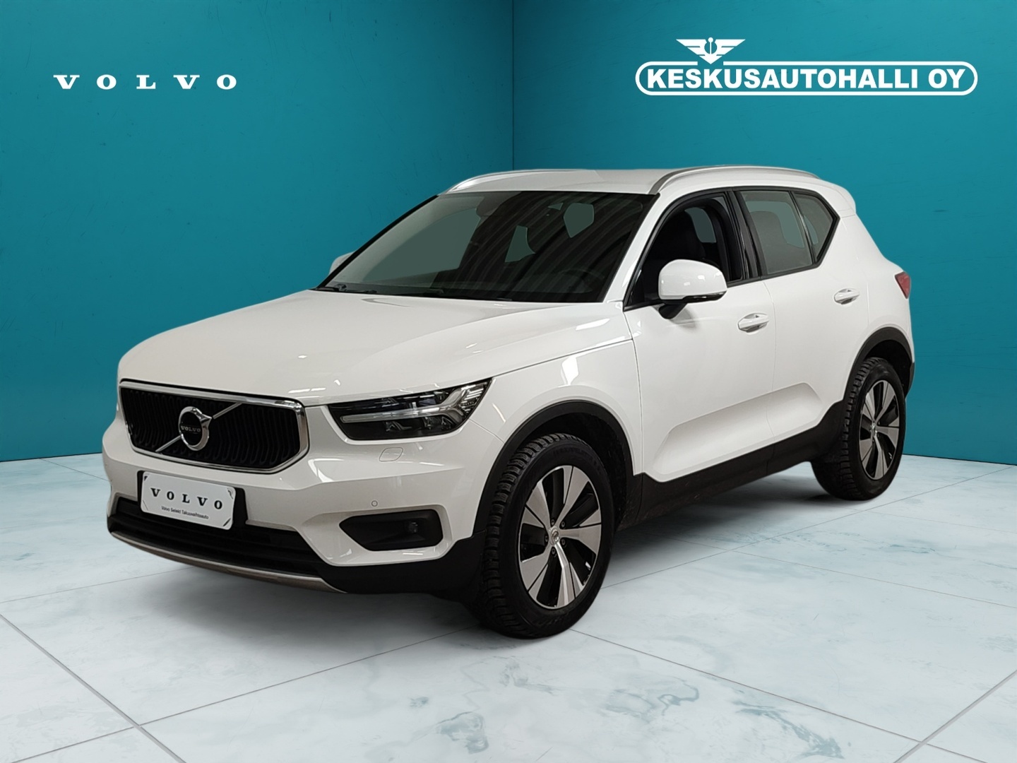 VOLVO XC40 2021