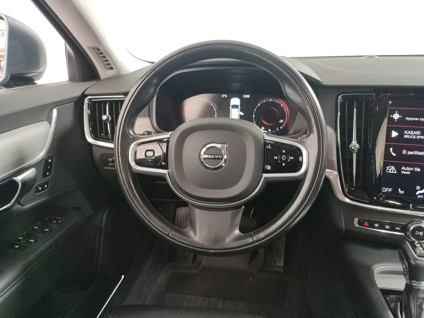 VOLVO V90 2017