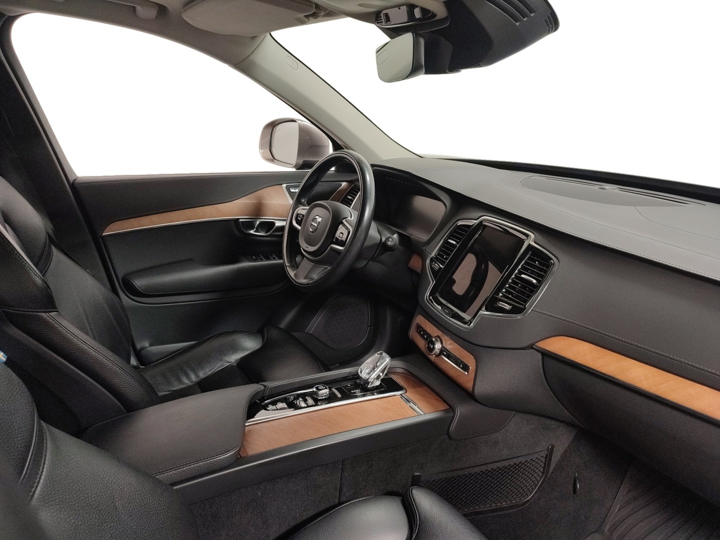 VOLVO XC90 2021