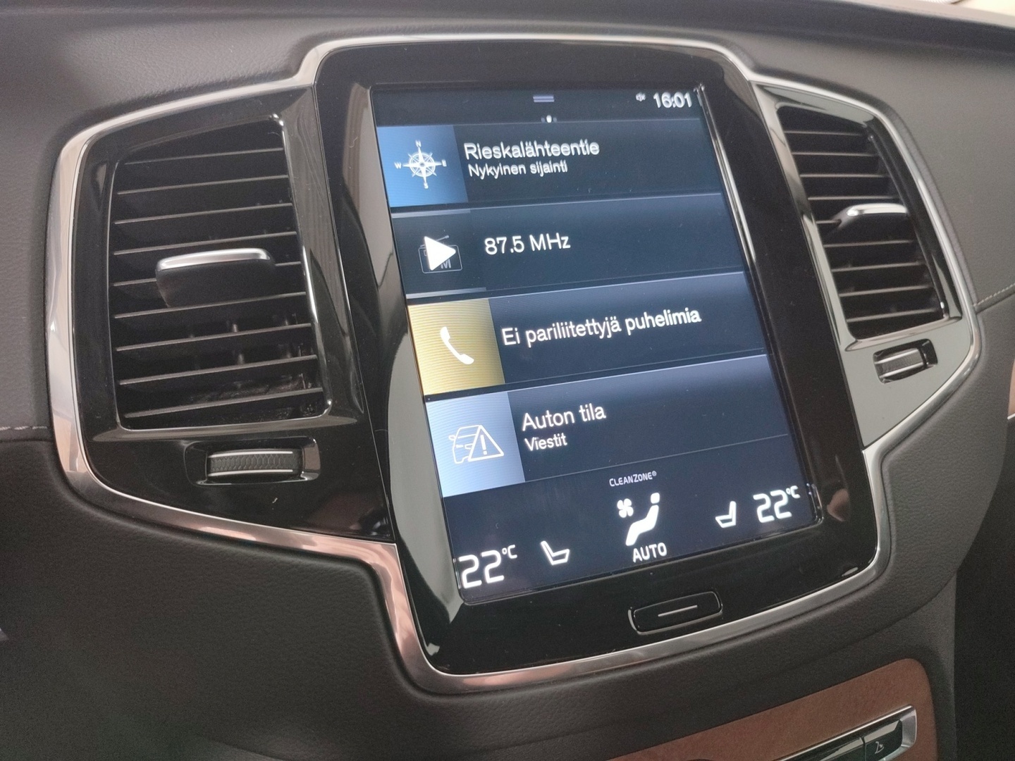 VOLVO XC90 2021
