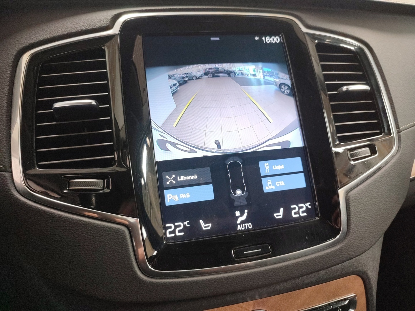 VOLVO XC90 2021