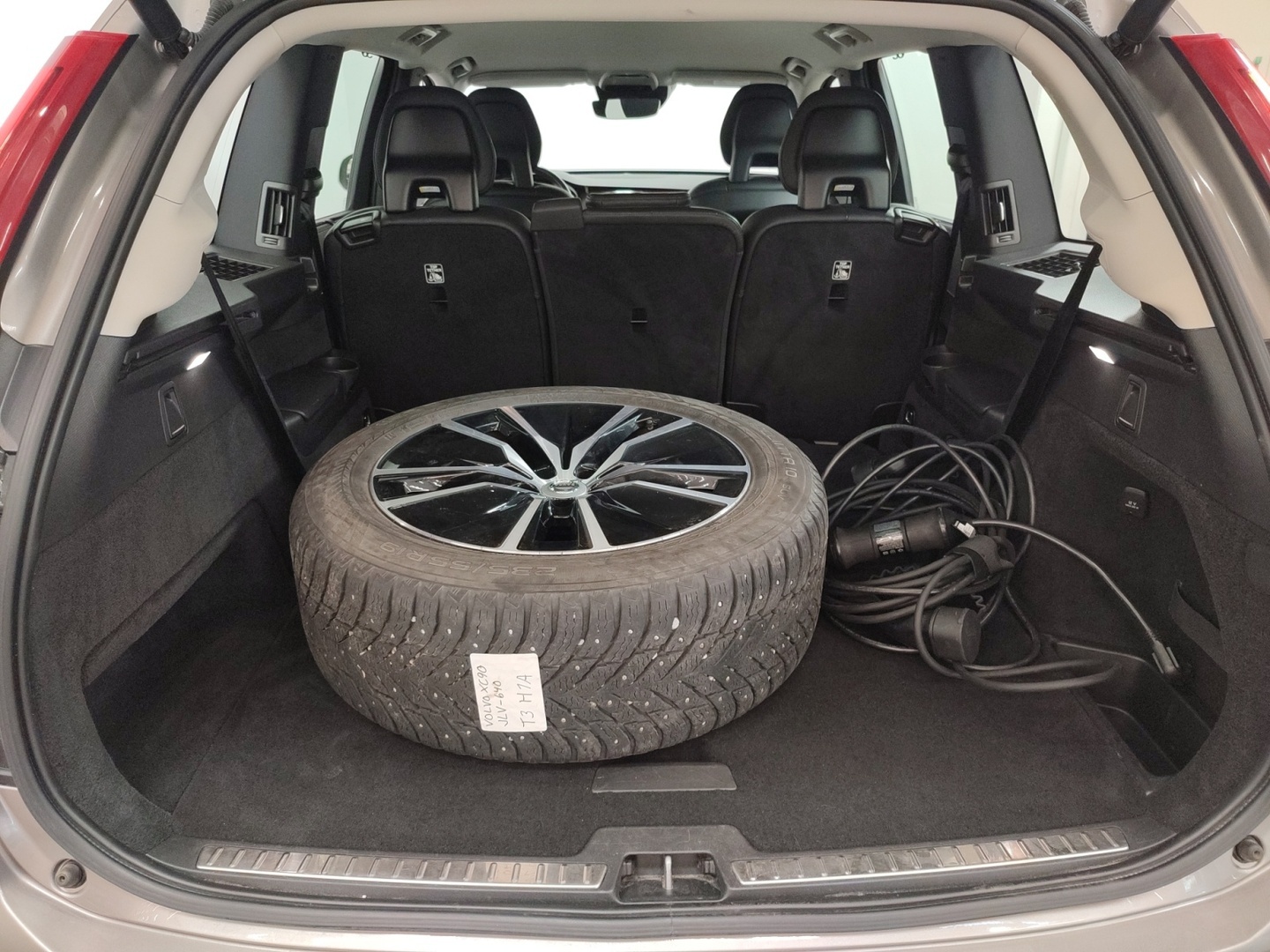 VOLVO XC90 2021