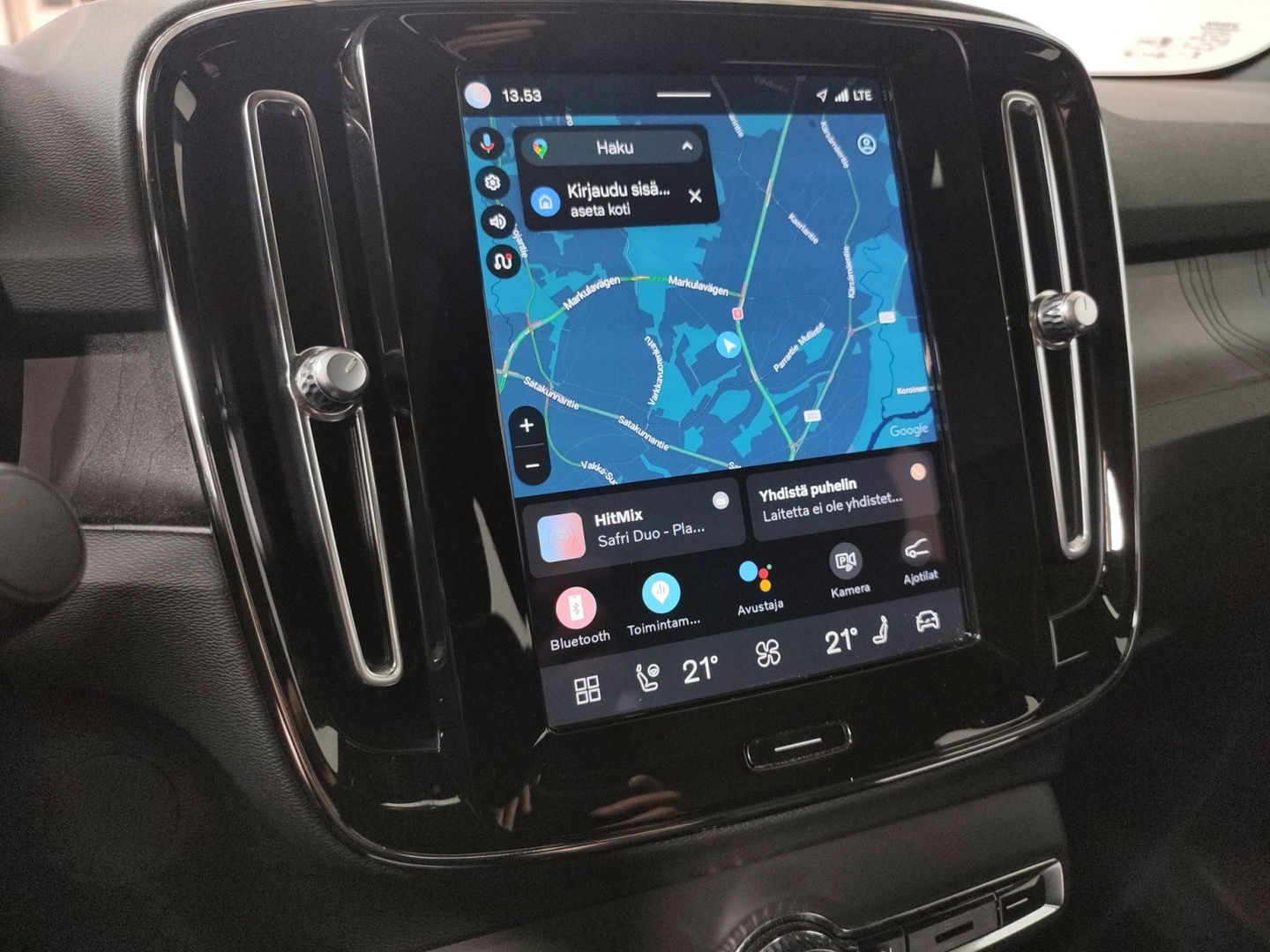 VOLVO C40 2023