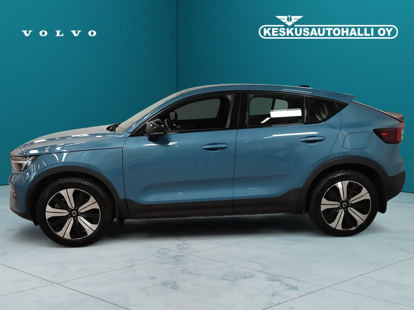 VOLVO C40 2023