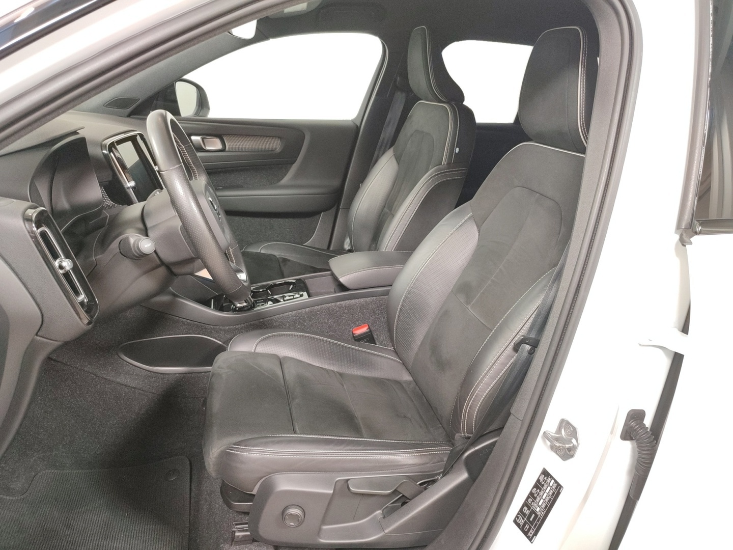 VOLVO XC40 2020