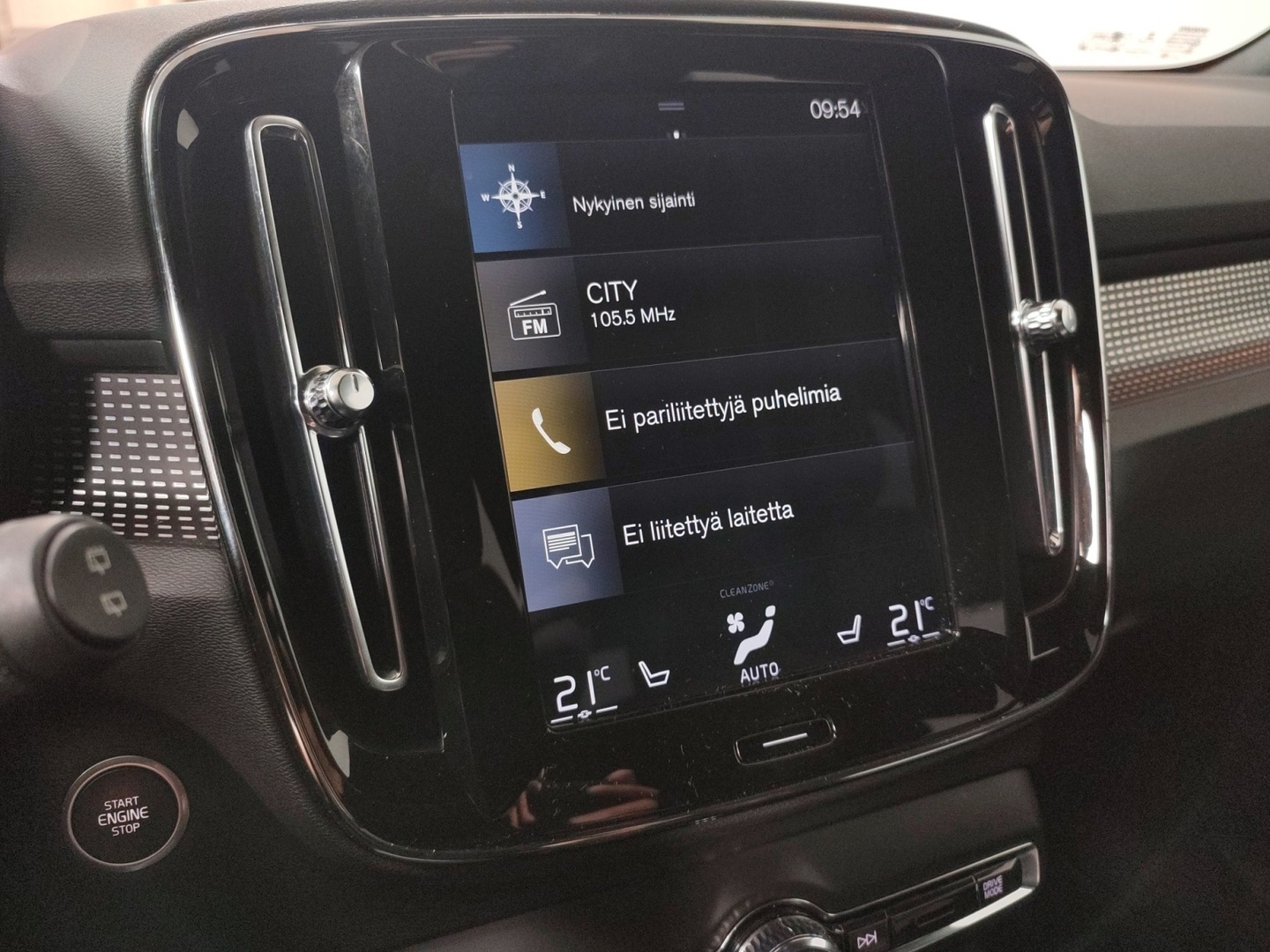 VOLVO XC40 2020