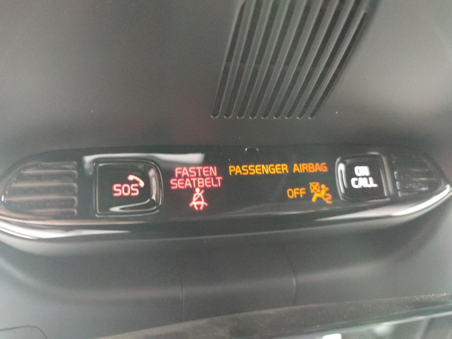VOLVO XC40 2020