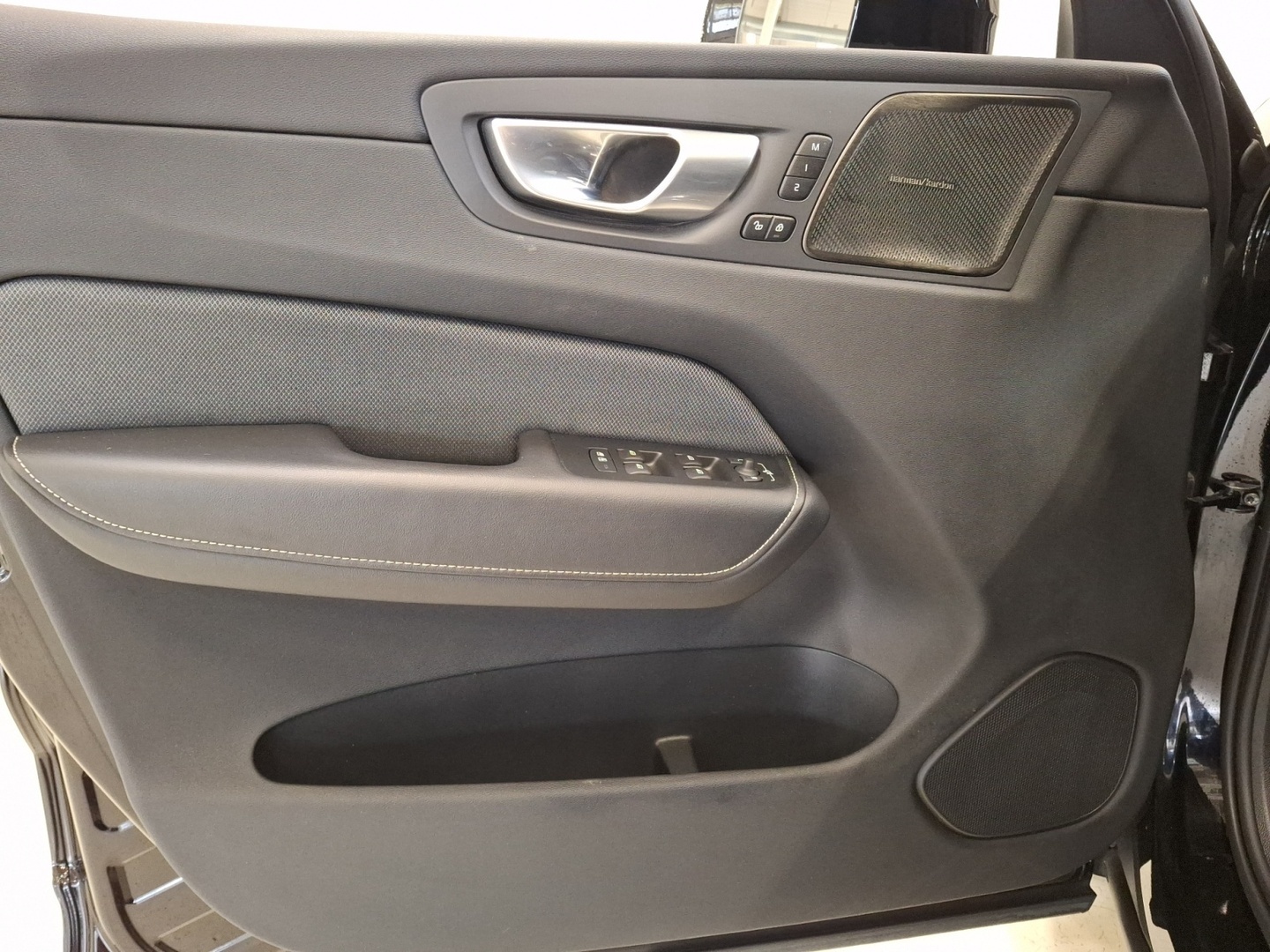 VOLVO XC60 2024