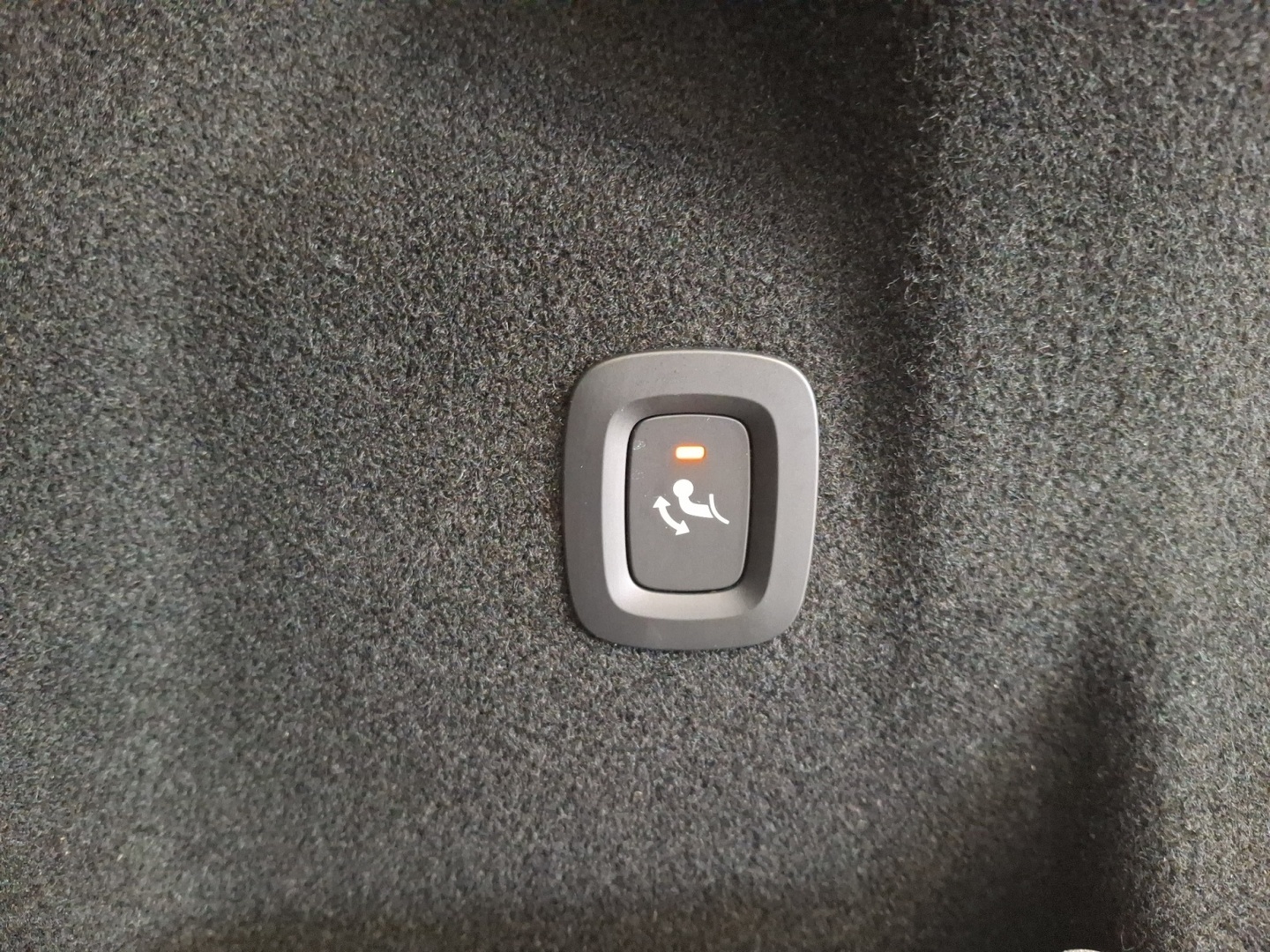 VOLVO XC60 2024