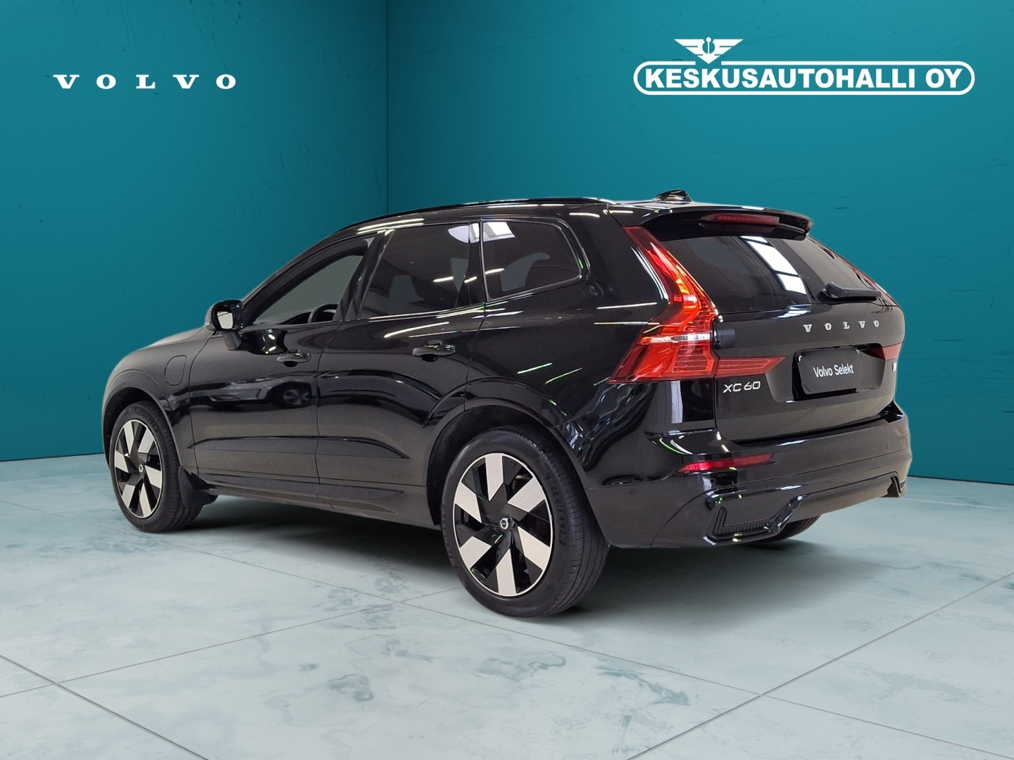 VOLVO XC60 2024