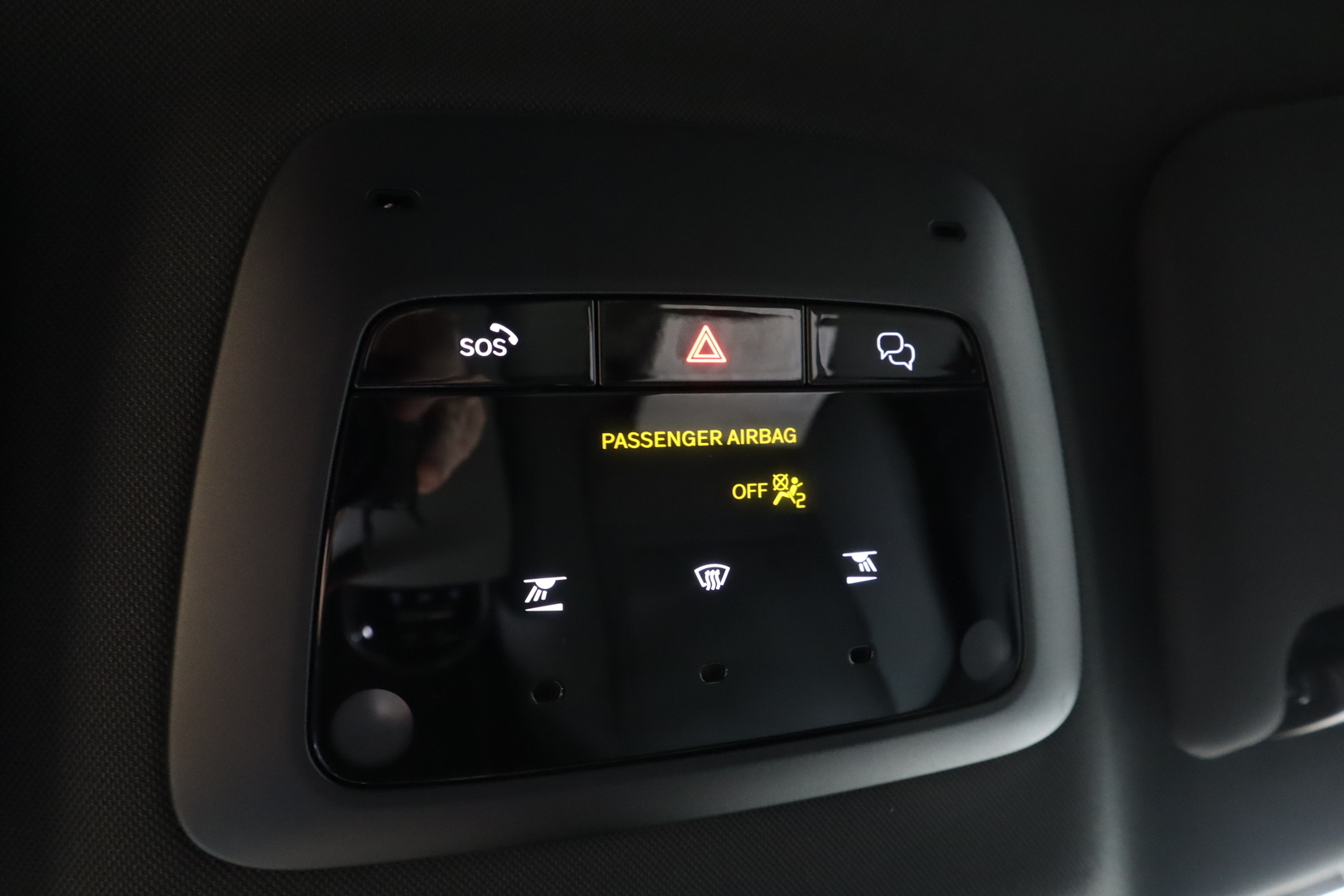 VOLVO EX30 Cross Country 2025