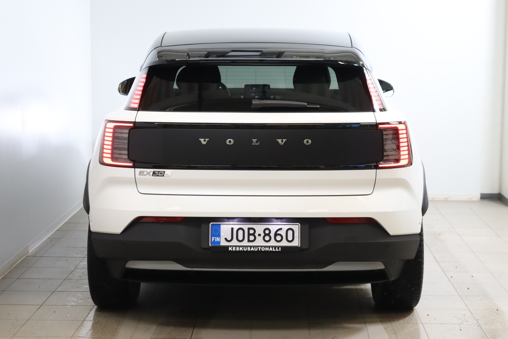 VOLVO EX30 Cross Country 2025