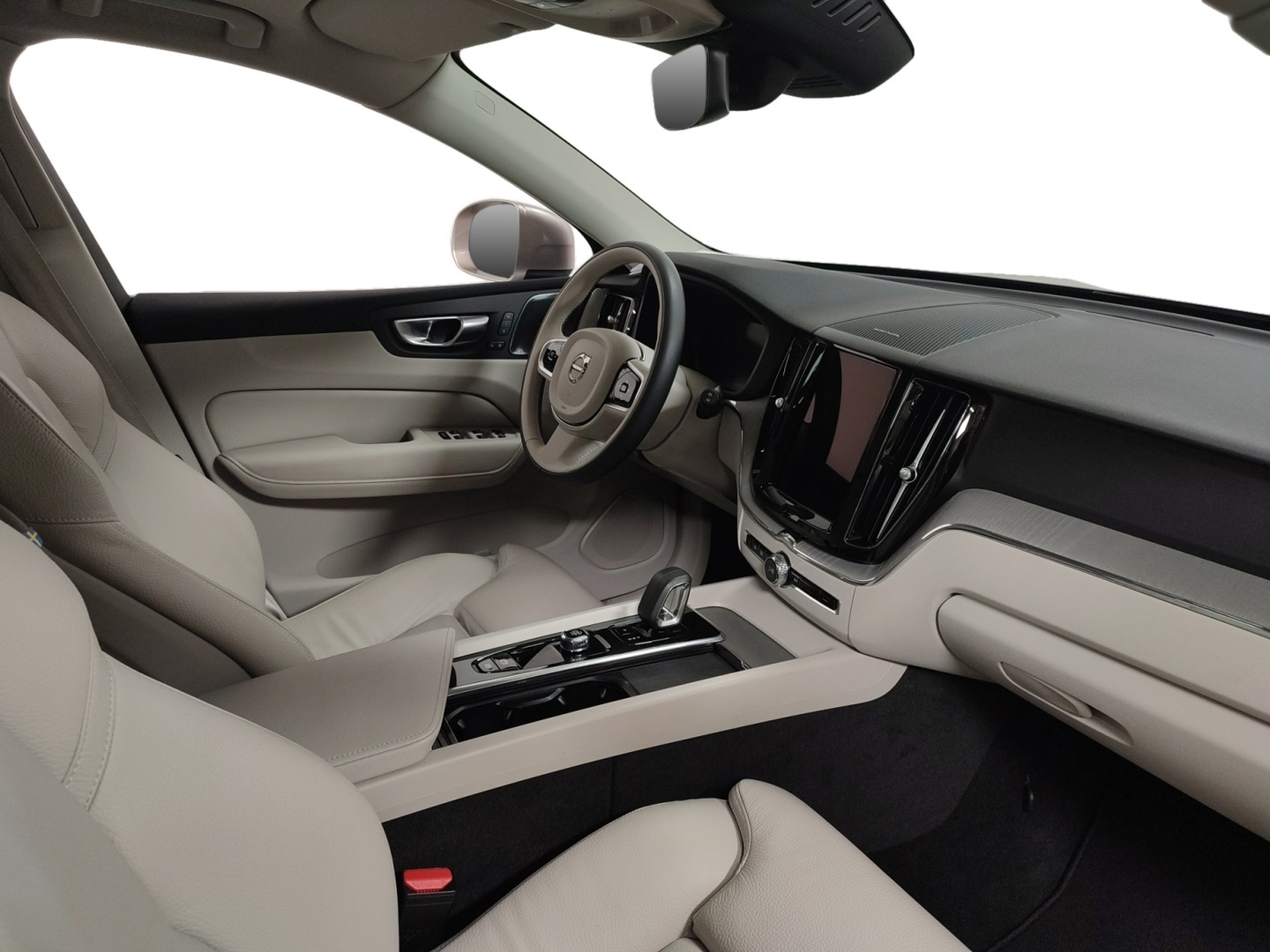 VOLVO XC60 2025