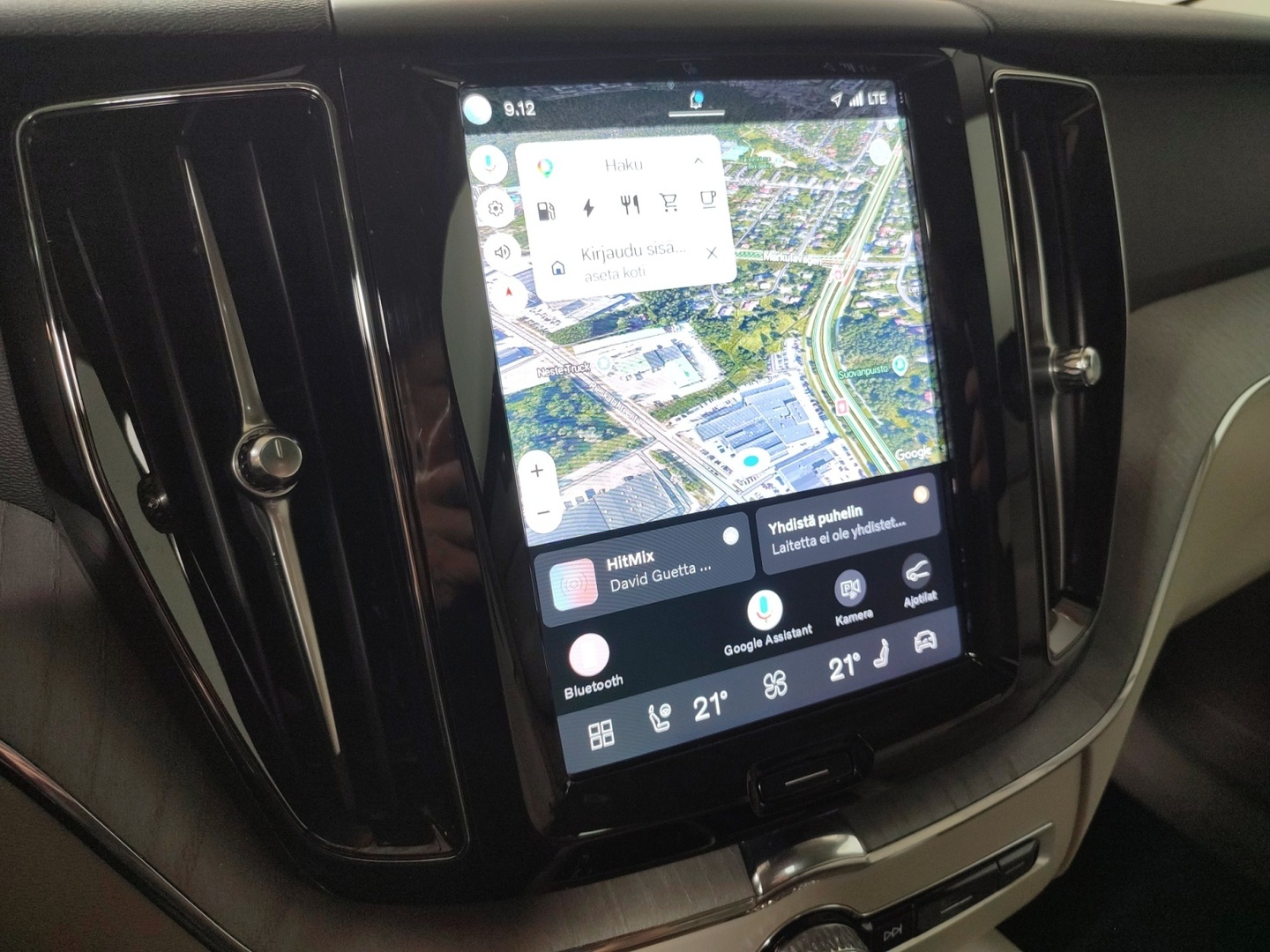 VOLVO XC60 2025