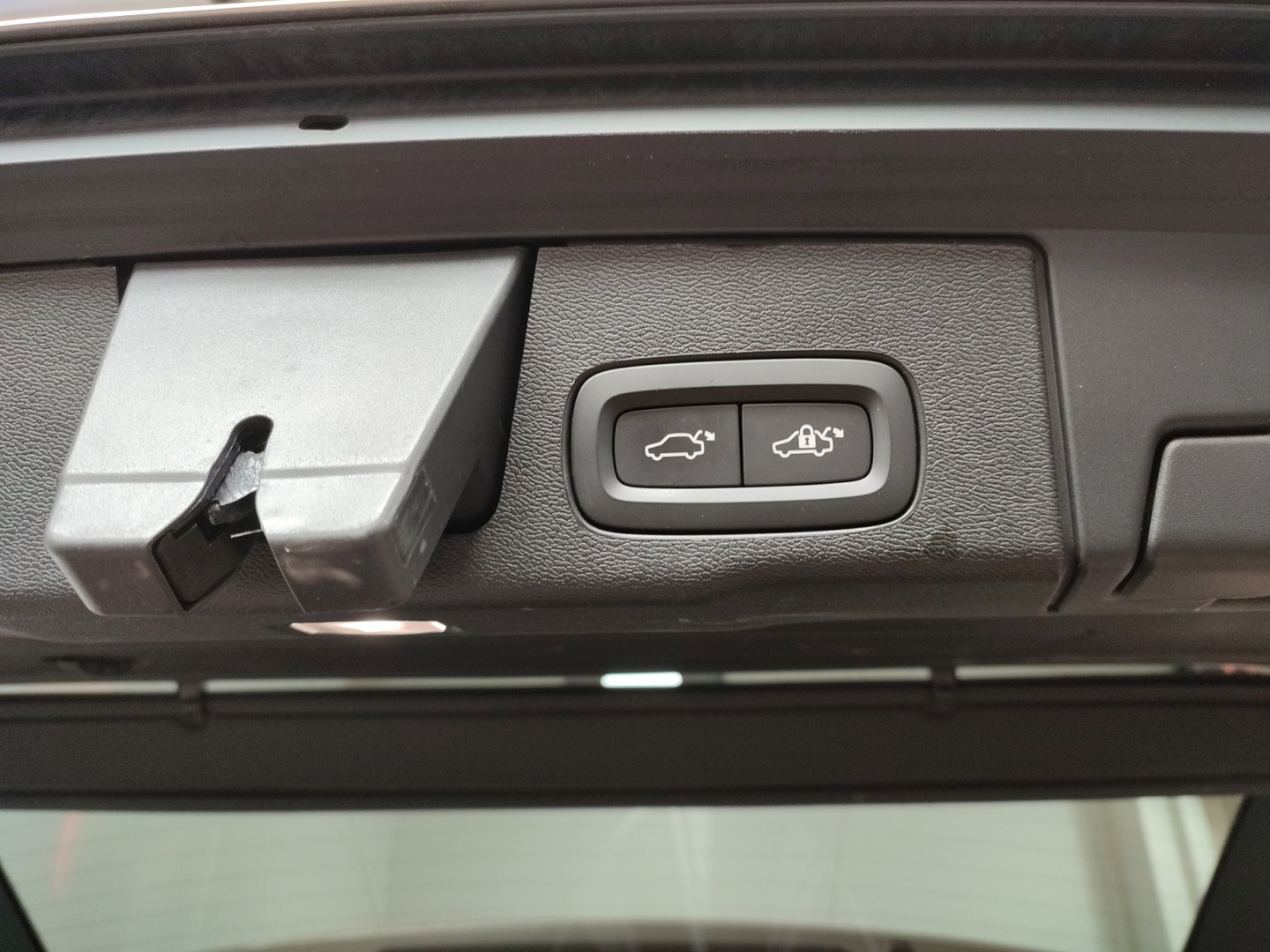 VOLVO XC60 2025