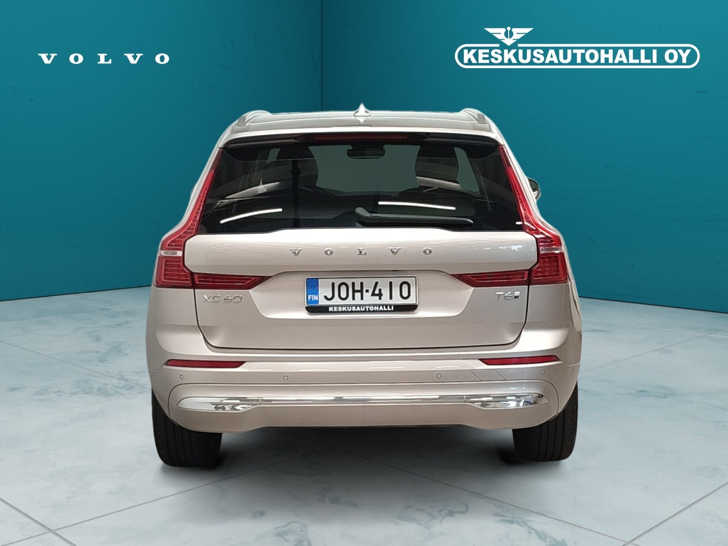 VOLVO XC60 2025