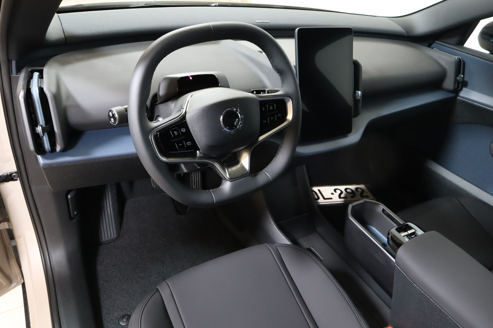 VOLVO EX30 2026